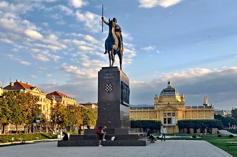 Beograd – Zagreb – Beograd